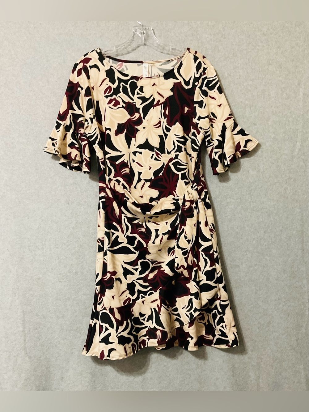 Floral Print Tie-Waist Dress in Cream and Burgundy Sz MP